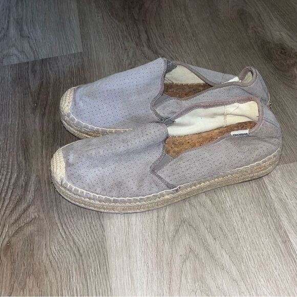 Women's Solids Grey Platform Espadrilles - Picture 4 of 11